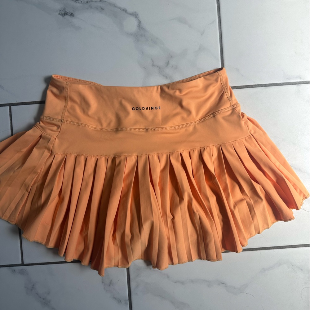 Gold Hinge Women's Orange Pleated Skirt